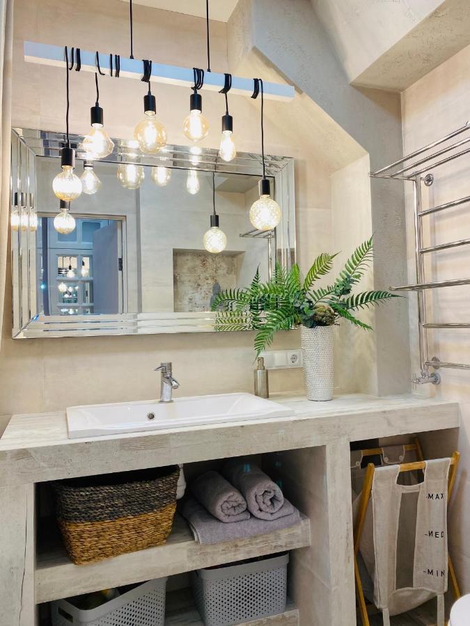 Lux Loft On Victory Street In The Center *