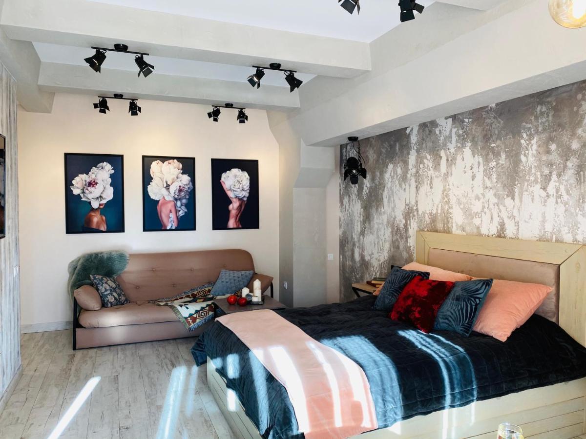 Lux Loft On Victory Street In The Center *